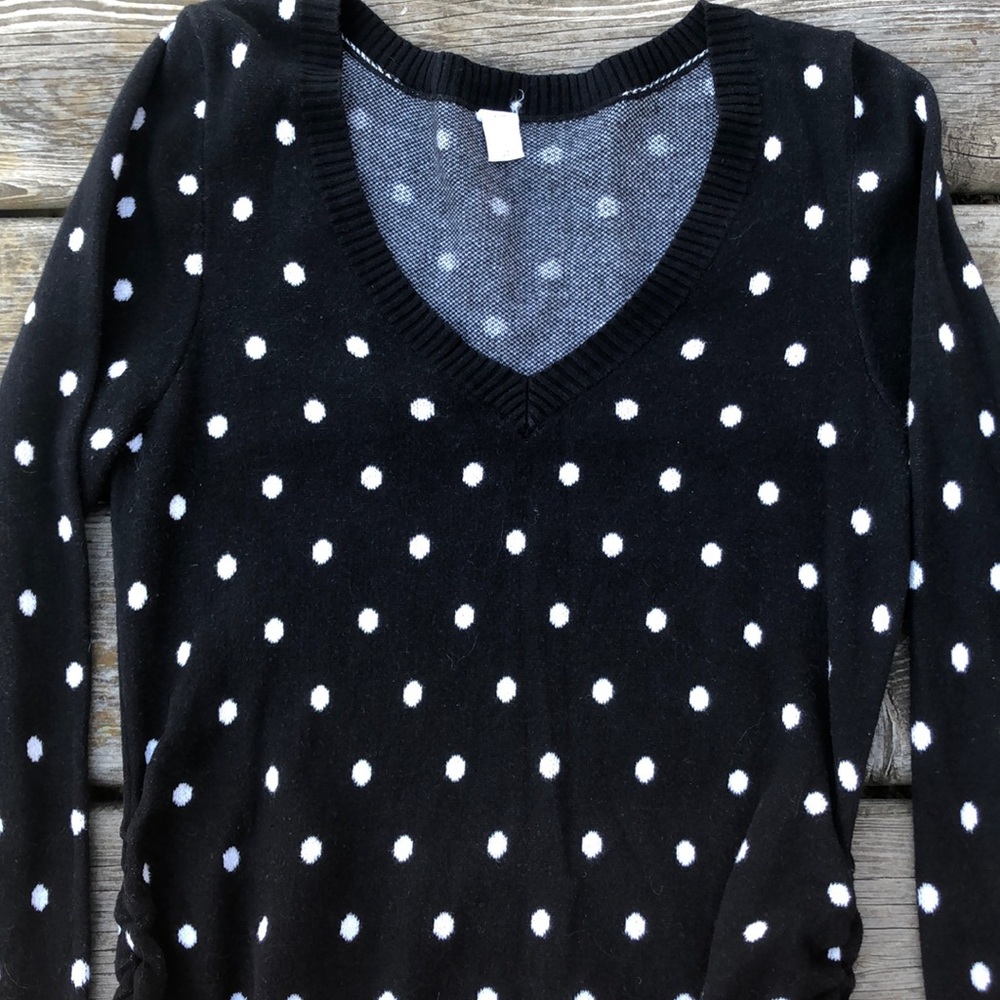 Old Navy Maternity Sweater - Picture 4 of 7